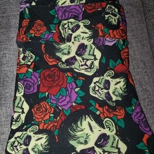 Full-length Frankenstein leggings